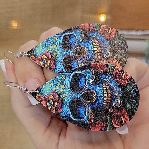 Rose and Skull Leather Drop Earrings - Picture 5 of 6